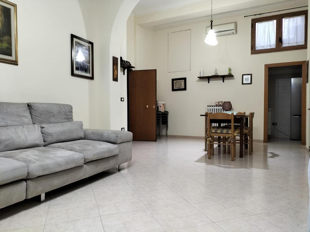 טרני Casa Vacanze Al Castello מראה חיצוני תמונה